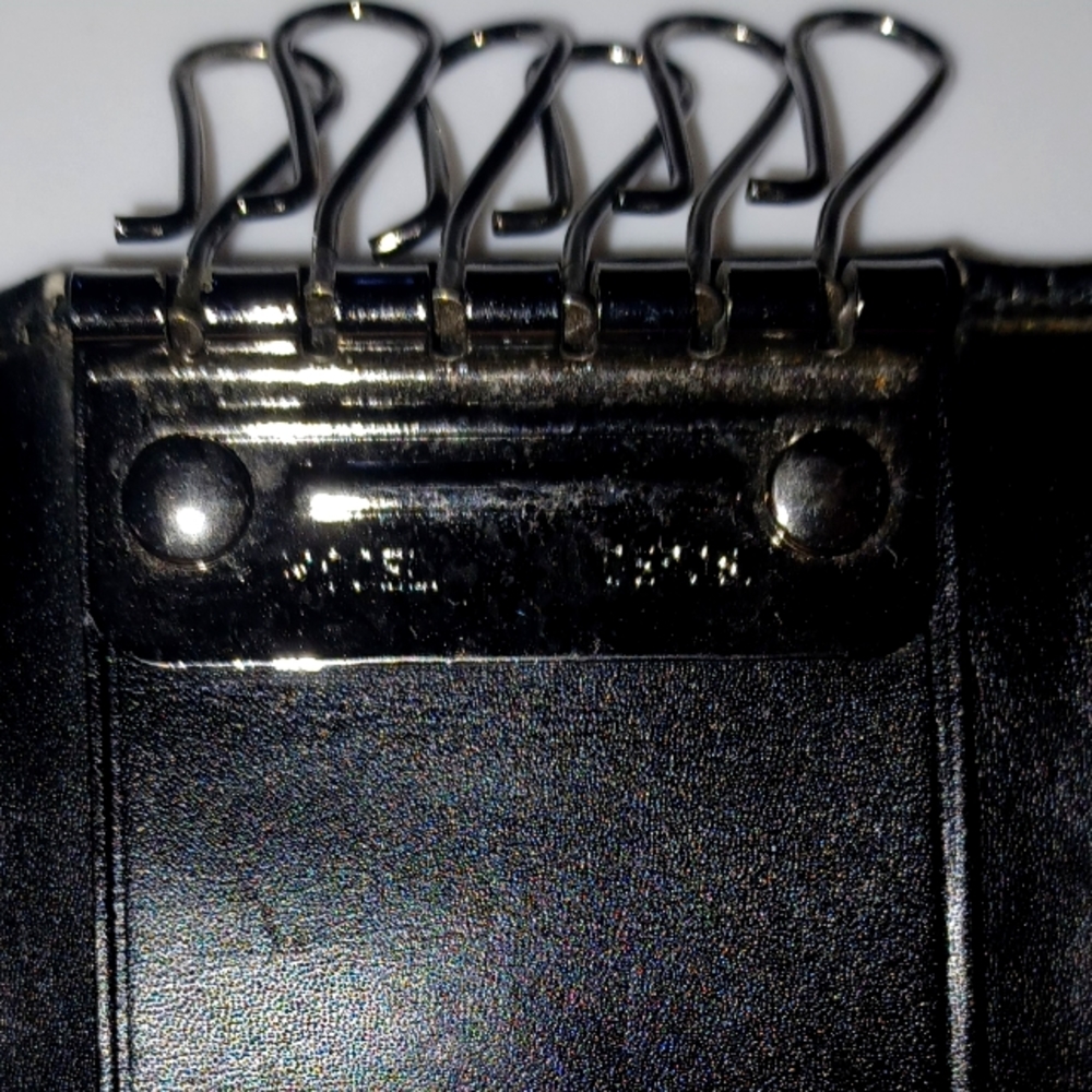 GUCCI AUTHENTIC BLACK LEATHER  KEYHOLDER UNISEX  EUC - Picture 7 of 14